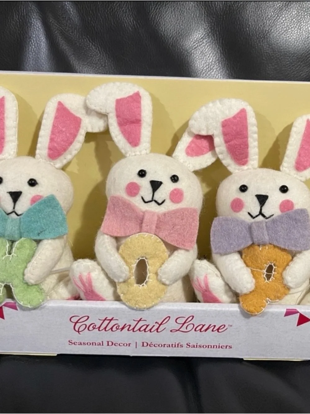 Easter Cottontail Lane Set Of 3 Wool Bunnies HOP - Easter Bunnies HOP